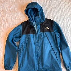 The North Face Men's Blue and Black Venture 2 Rain Jacket